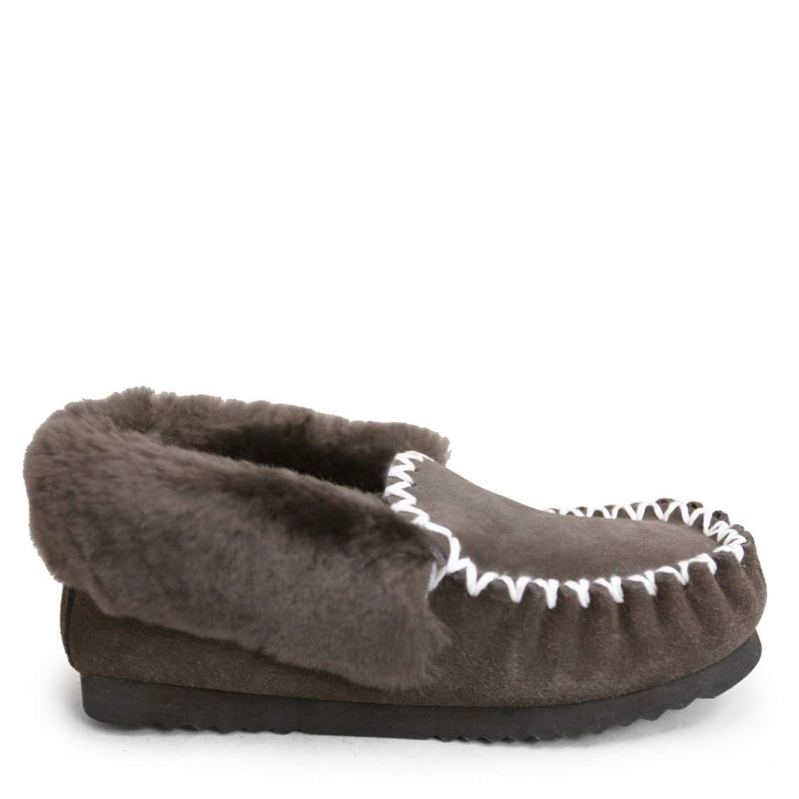 Sheepskin Traditional Moccasin - Chocolate