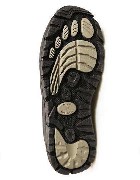 Short Terrain UGG boot – heel detail reinforced heel