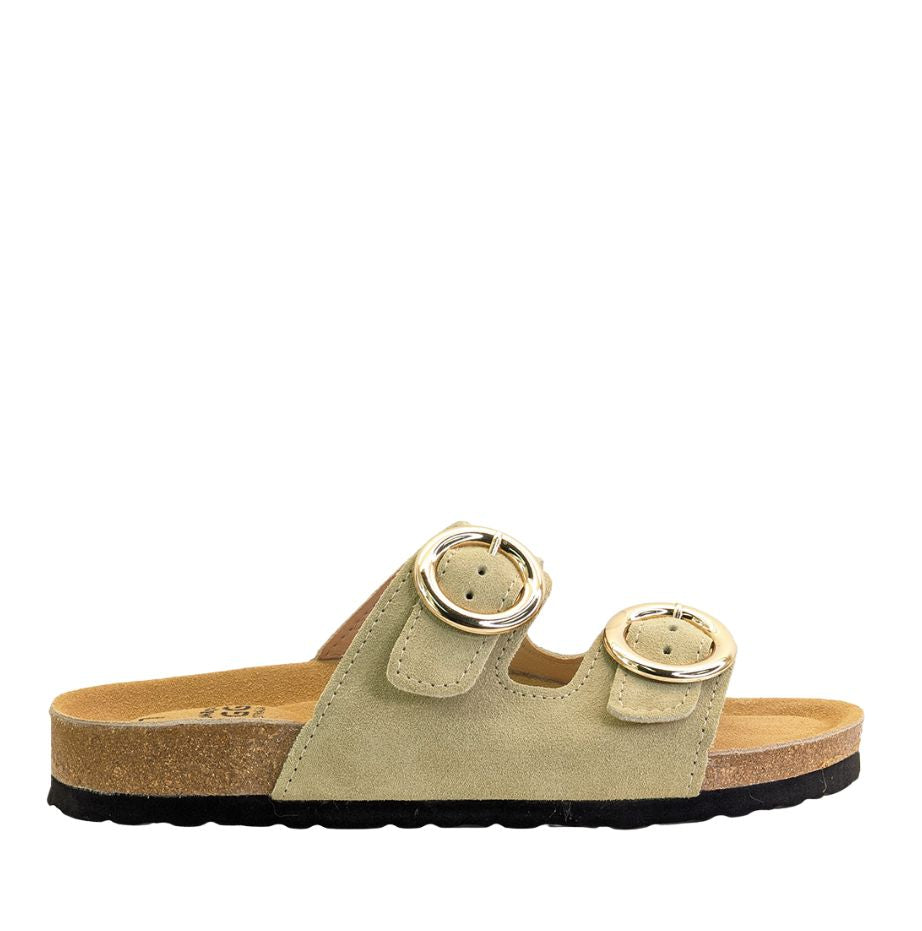Ariel Sandal