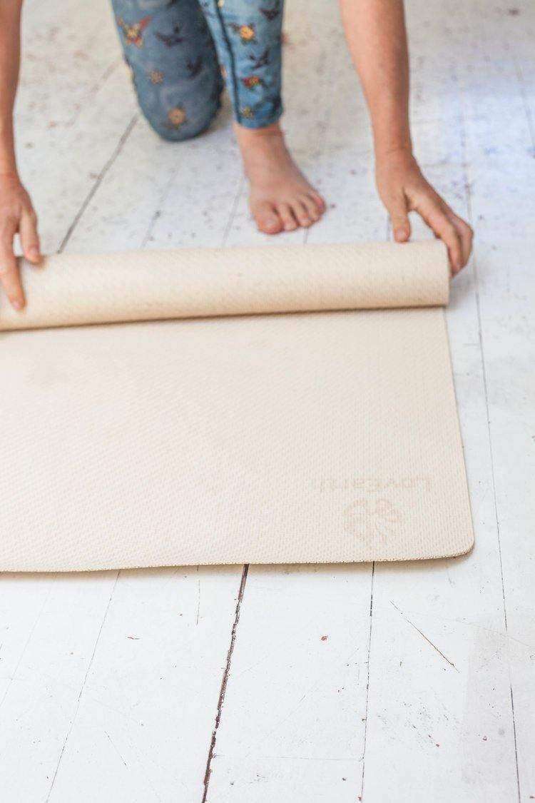 LOVEARTH TRAVEL MAT WITHOUT BAG.  Ugg Boots Australia , Ugg Boots Melbourne, Australian Ugg Boots, Original Ugg Boots,  Sheepskin Ugg Boots