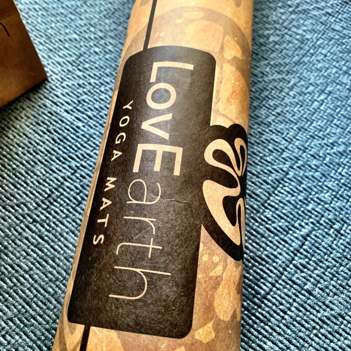 LOVEARTH CHARCOAL YOGA MAT WITHOUT BAG