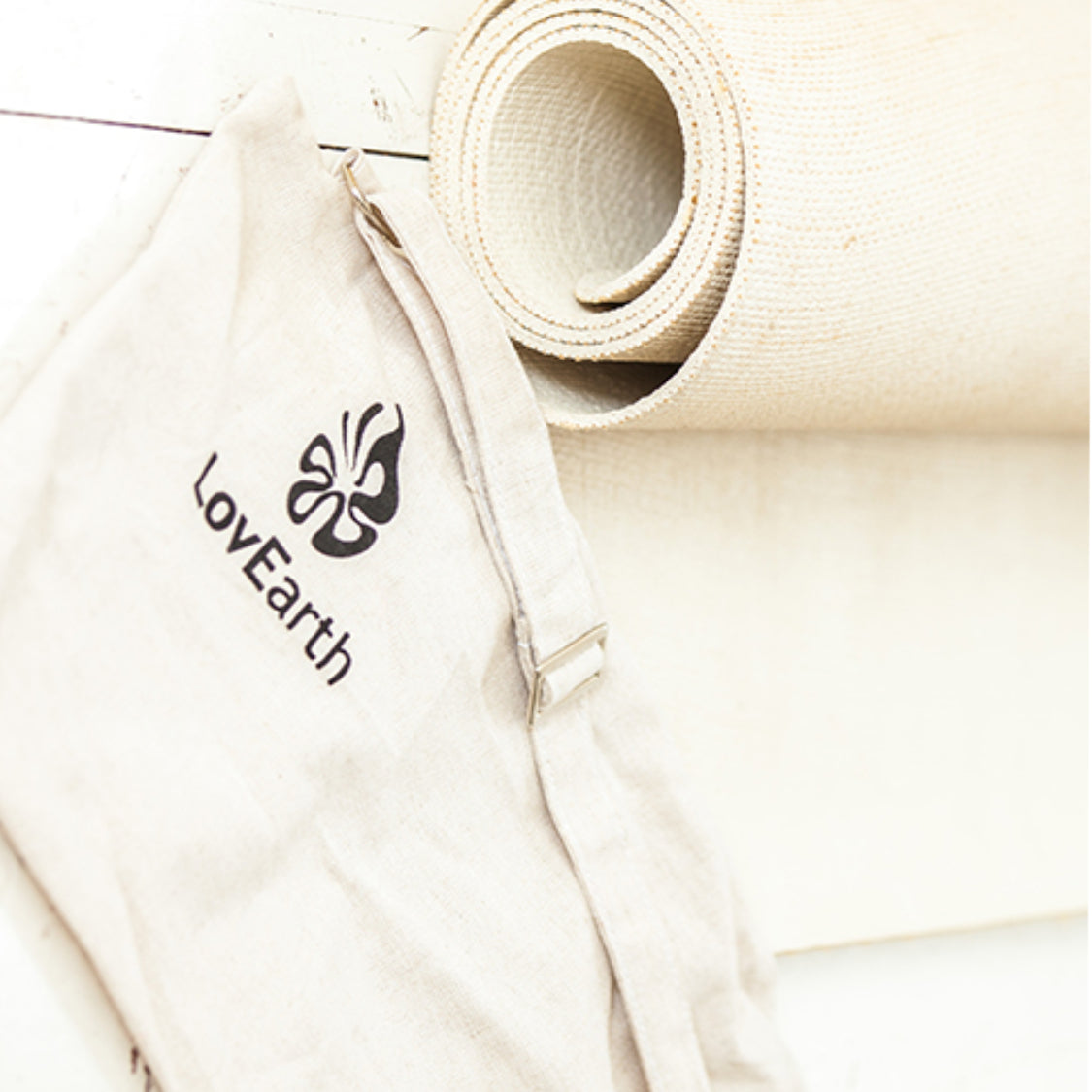 LOVEARTH YOGA MAT WITH BAG
